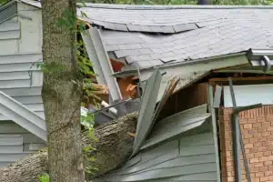 10 Consejos para proteger su hogar de los daños causados por tormentas de verano