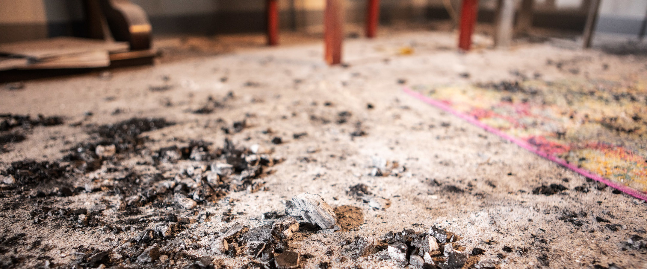 ¿Cómo pueden afectar los daños causados por el fuego y el humo a su hogar?