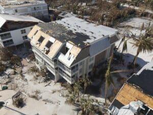 Ouragan Ian : Comment une propriété multifamiliale de l'île de Sanibel est passée de la dévastation de la catégorie 4 à l'état d’avant la perte